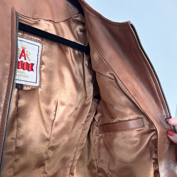 Brand new authentic cognac leather jacket! 🧥 - Picture 3 of 7